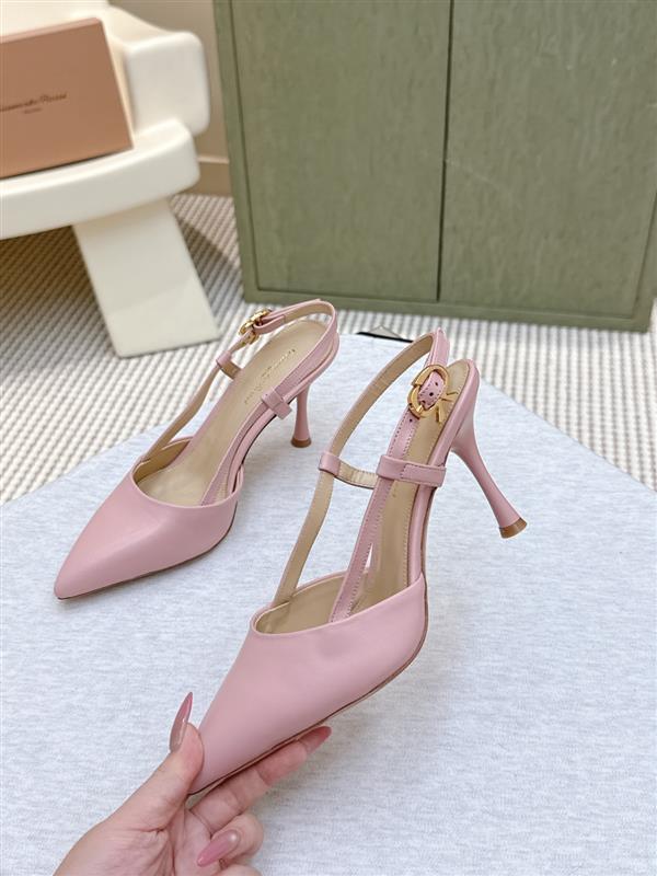 2025112810123304 300